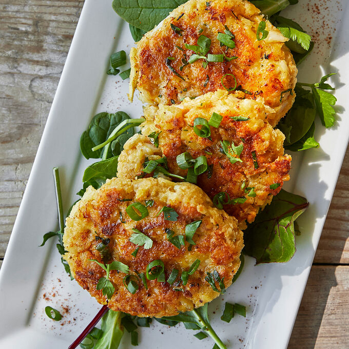 Online QUICK MEAL: Crispy Crab Cakes with Homemade Remoulade (ET)